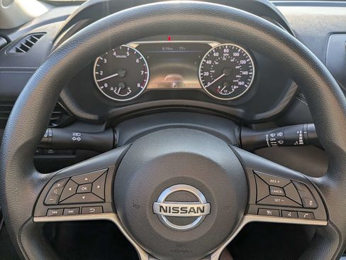 Used 2023 Nissan Sentra SV FWD image 27