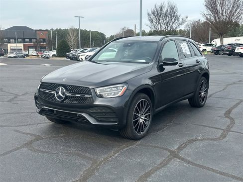 Used 2022 Mercedes-Benz GLC 300 image 3