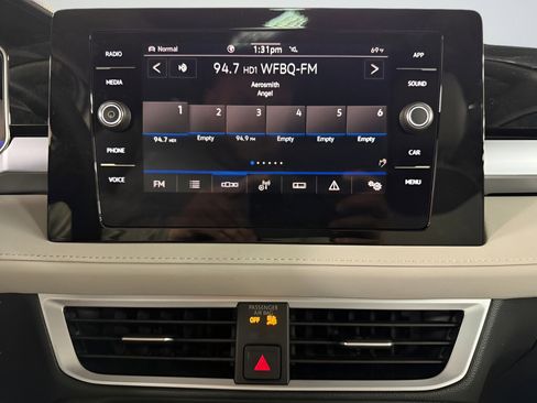 New 2025 Volkswagen Taos SE image 15