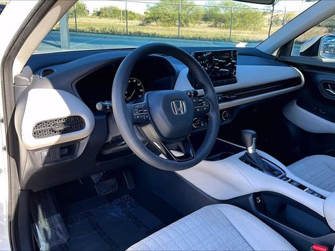 Used 2023 Honda HR-V LX image 18