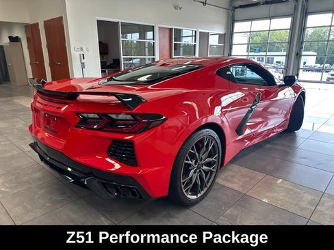 Used 2024 Chevrolet Corvette Stingray Preferred Cpe w/ Z51 Performance Package RWD image 9
