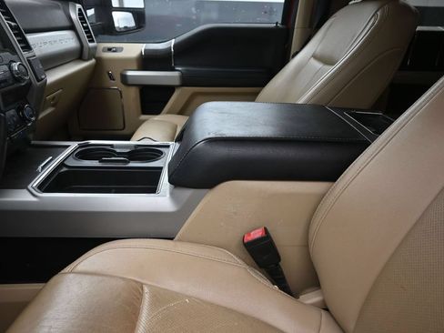 Used 2021 Ford F250 Lariat w/ Lariat Ultimate Package AWD/4WD image 21
