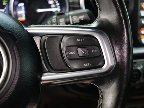 Used 2023 Jeep Wrangler Unlimited Sahara w/ Cold Weather Group AWD/4WD image 22