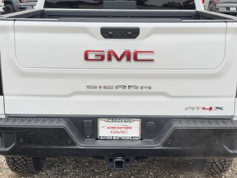 New 2026 GMC Sierra 1500 AT4X image 5