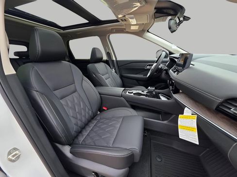 New 2026 Nissan Rogue Platinum w/ Platinum Premium Package AWD/4WD image 13