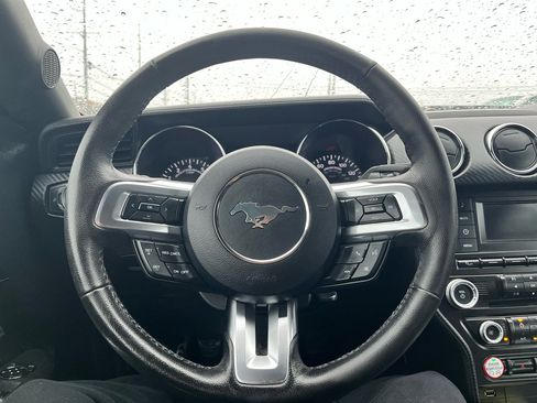 Used 2015 Ford Mustang Coupe image 17