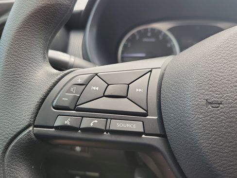 Used 2025 Nissan Kicks Play S image 15