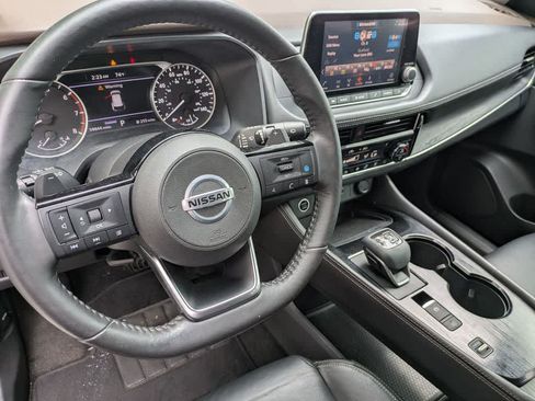 Used 2021 Nissan Rogue SL FWD image 9