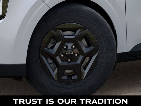 New 2026 Kia Carnival image 9