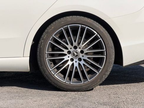 Used 2022 Mercedes-Benz C 300 Sedan image 2