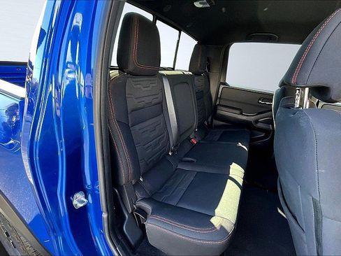Used 2024 Nissan Frontier Pro-X image 28