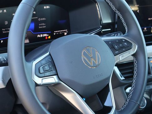 New 2026 Volkswagen Taos S image 20