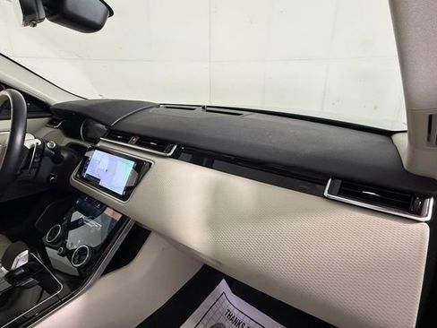 Used 2023 Land Rover Range Rover Velar R-Dynamic S image 29