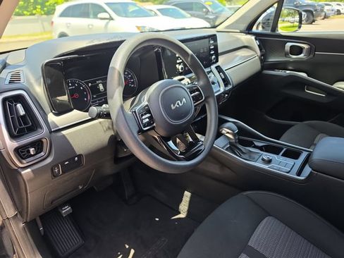 Certified 2023 Kia Sorento LX FWD image 14