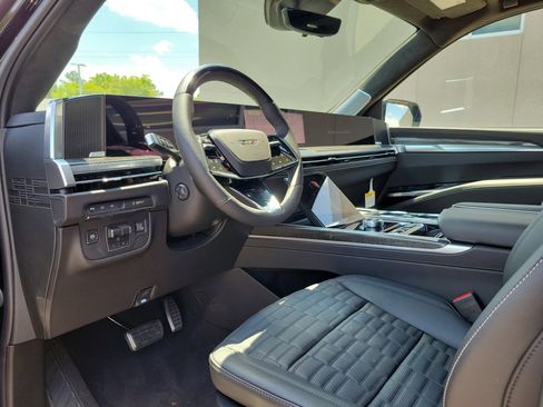 New 2026 Cadillac Escalade V w/ LPO, ONYX Package AWD/4WD image 30