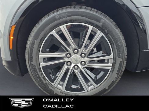 New 2026 Cadillac Lyriq Luxury w/ LPO, Floor Liner Package image 9