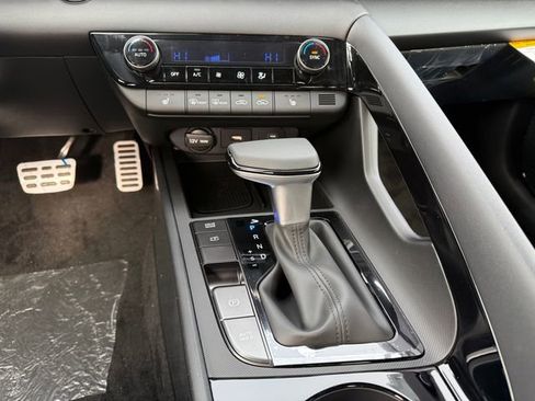 New 2026 Hyundai Elantra SEL Sport image 9