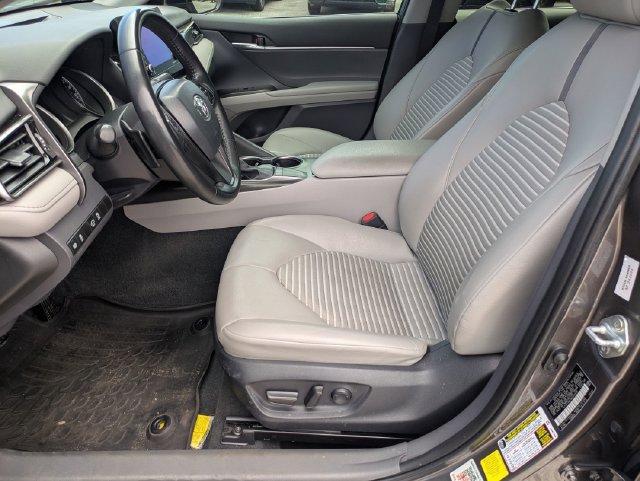 Used 2024 Toyota Camry SE w/ Convenience Package FWD image 15