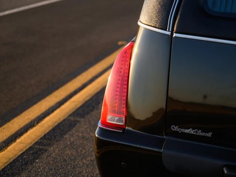 Used 2009 Cadillac DTS Hearse FWD image 65