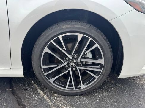 Certified 2025 Toyota Camry XLE AWD/4WD image 9