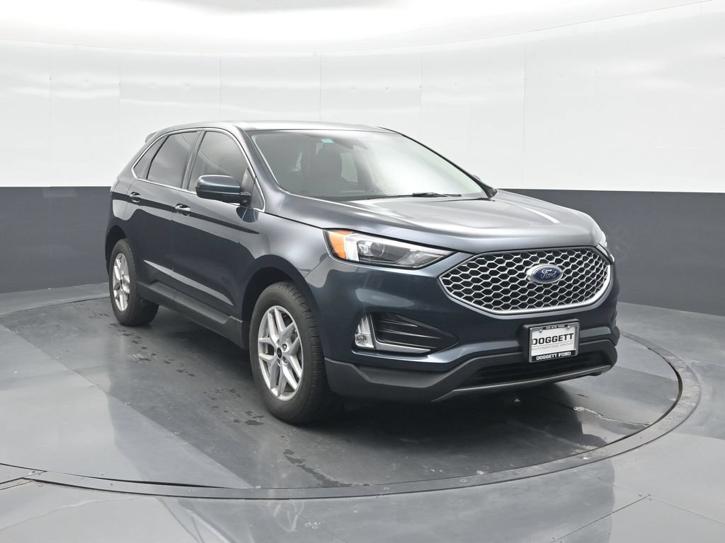 Used 2024 Ford Edge SEL w/ Convenience Package AWD/4WD image 3