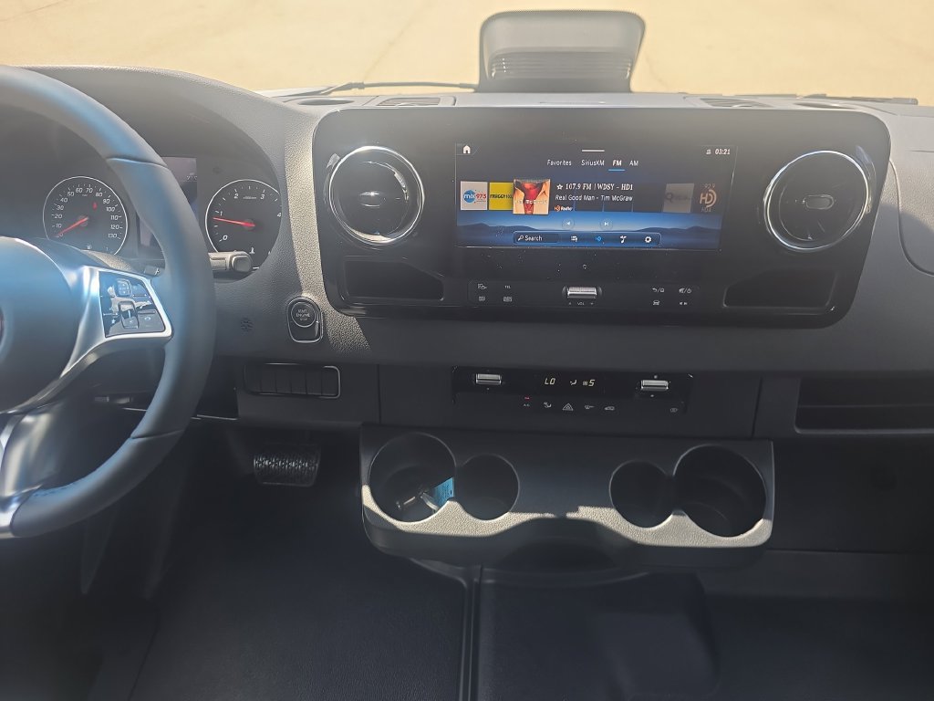 New 2026 Mercedes-Benz Sprinter 2500 image 17