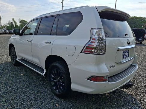 Used 2022 Lexus GX 460 Premium w/ Premium Plus Package AWD/4WD image 4