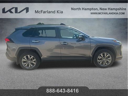 Used 2022 Toyota RAV4 Limited AWD/4WD image 11