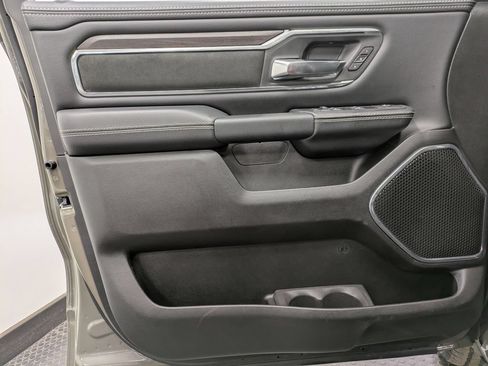 Used 2026 RAM 1500 Laramie AWD/4WD image 9