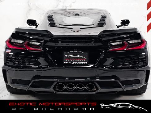 Used 2024 Chevrolet Corvette Z06 RWD image 7