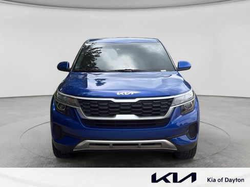 Used 2023 Kia Seltos LX AWD/4WD image 2