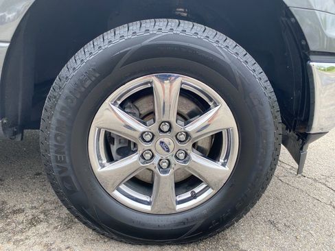 Used 2018 Ford F150 XLT w/ Equipment Group 302A Luxury AWD/4WD image 9