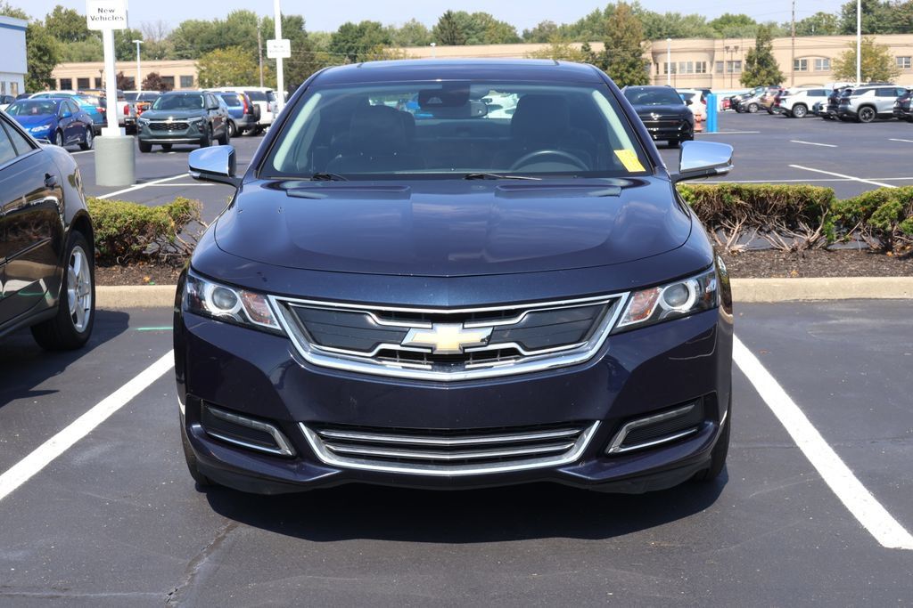 Used 2016 Chevrolet Impala LTZ w/ Enhanced Convenience Package FWD image 2