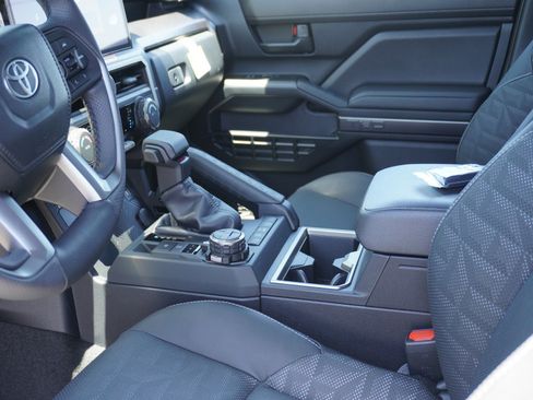New 2026 Toyota 4Runner TRD Off-Road Premium AWD/4WD image 23