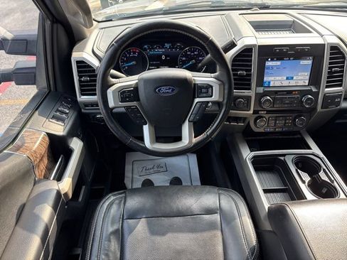Used 2018 Ford F250 Lariat w/ Lariat Ultimate Package AWD/4WD image 22