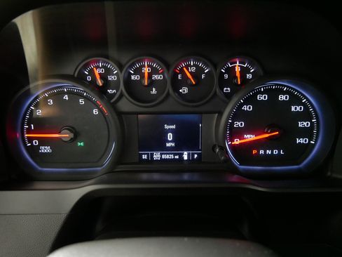 Used 2021 Chevrolet Silverado 1500 Custom Trail Boss w/ Midnight Edition AWD/4WD image 21