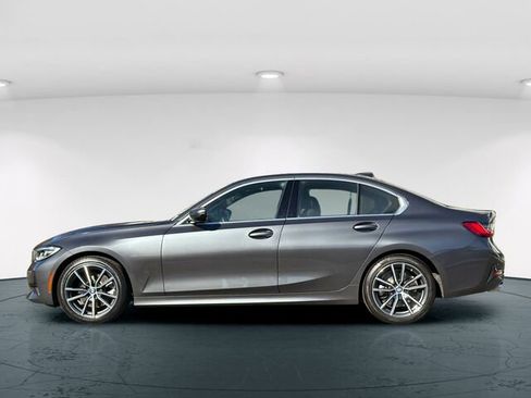 Used 2019 BMW 330i Sedan w/ Convenience Package image 4