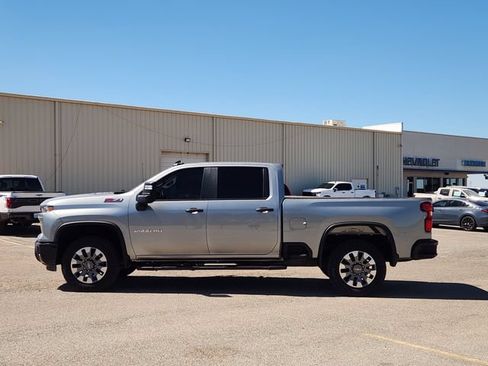 Used 2024 Chevrolet Silverado 2500 Custom w/ Custom Value Package AWD/4WD image 4