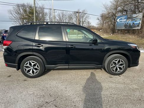 Certified 2023 Subaru Forester Premium image 8