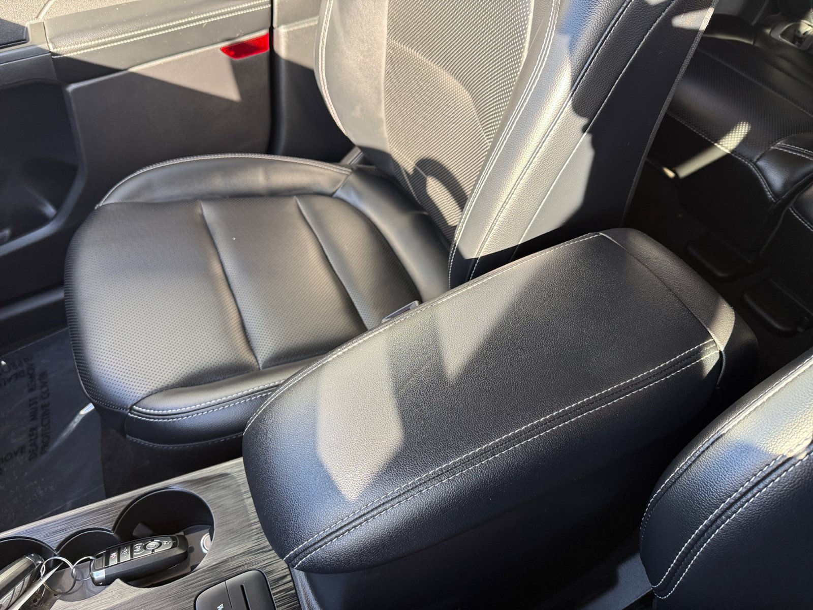 Used 2022 Ford Escape Titanium AWD/4WD image 14