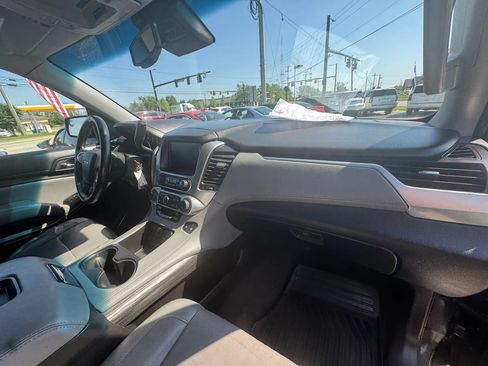 Used 2015 Chevrolet Suburban LT AWD/4WD image 26
