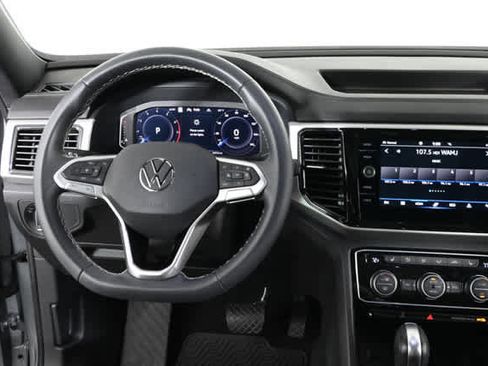 Certified 2023 Volkswagen Atlas Cross Sport SEL image 3