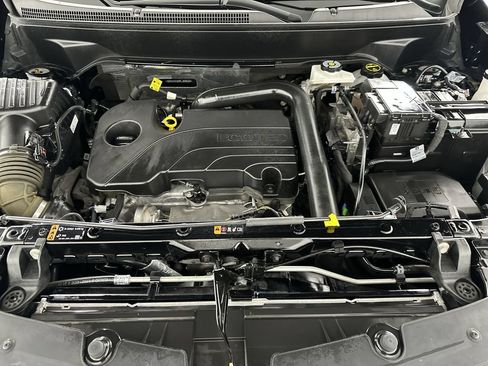 Used 2024 Chevrolet Equinox LT w/ LPO, Floor Liner Package FWD image 30