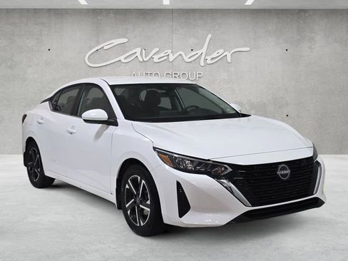 Used 2024 Nissan Sentra SV FWD image 2