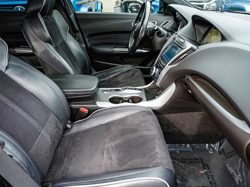 Used 2018 Acura TLX V6 w/ Technology & A-SPEC Pkg image 17