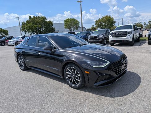 Used 2023 Hyundai Sonata Limited FWD image 1