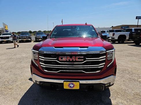 New 2026 GMC Sierra 1500 SLT image 8