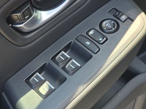 Used 2025 Honda Pilot EX-L image 25