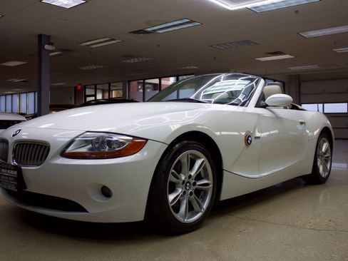Used 2003 BMW Z4 3.0i image 2