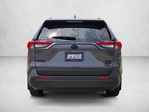 Used 2024 Toyota RAV4 XLE Premium AWD/4WD image 7